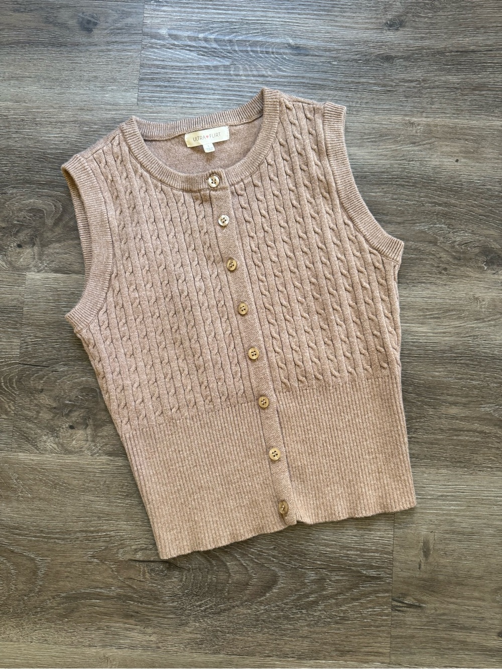 Cable Knit Sleeveless Button-Front Sweater Light Taupe Beige S Vest